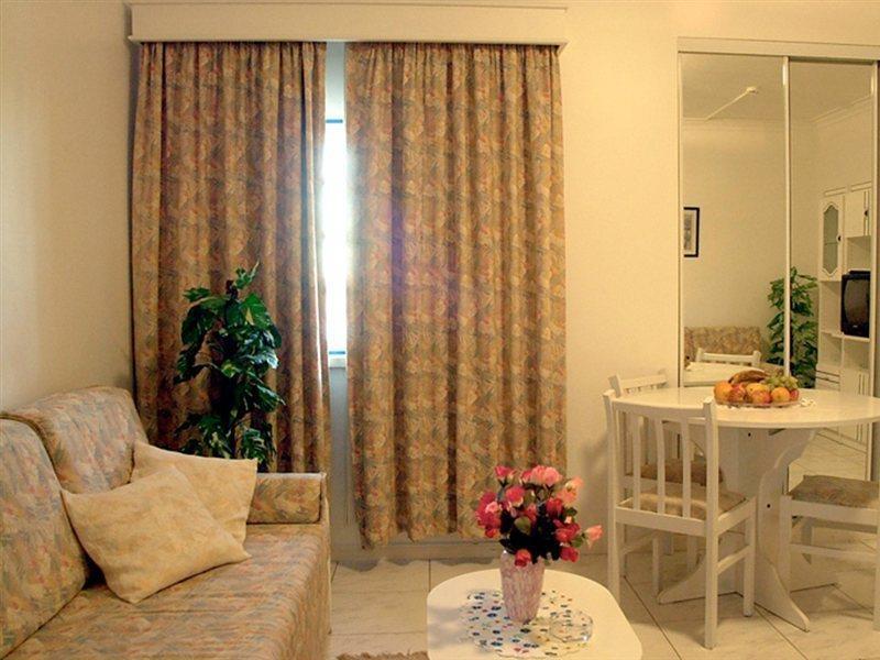 Apartamentos Sereia Da Oura Αλμπουφέιρα Εξωτερικό φωτογραφία
